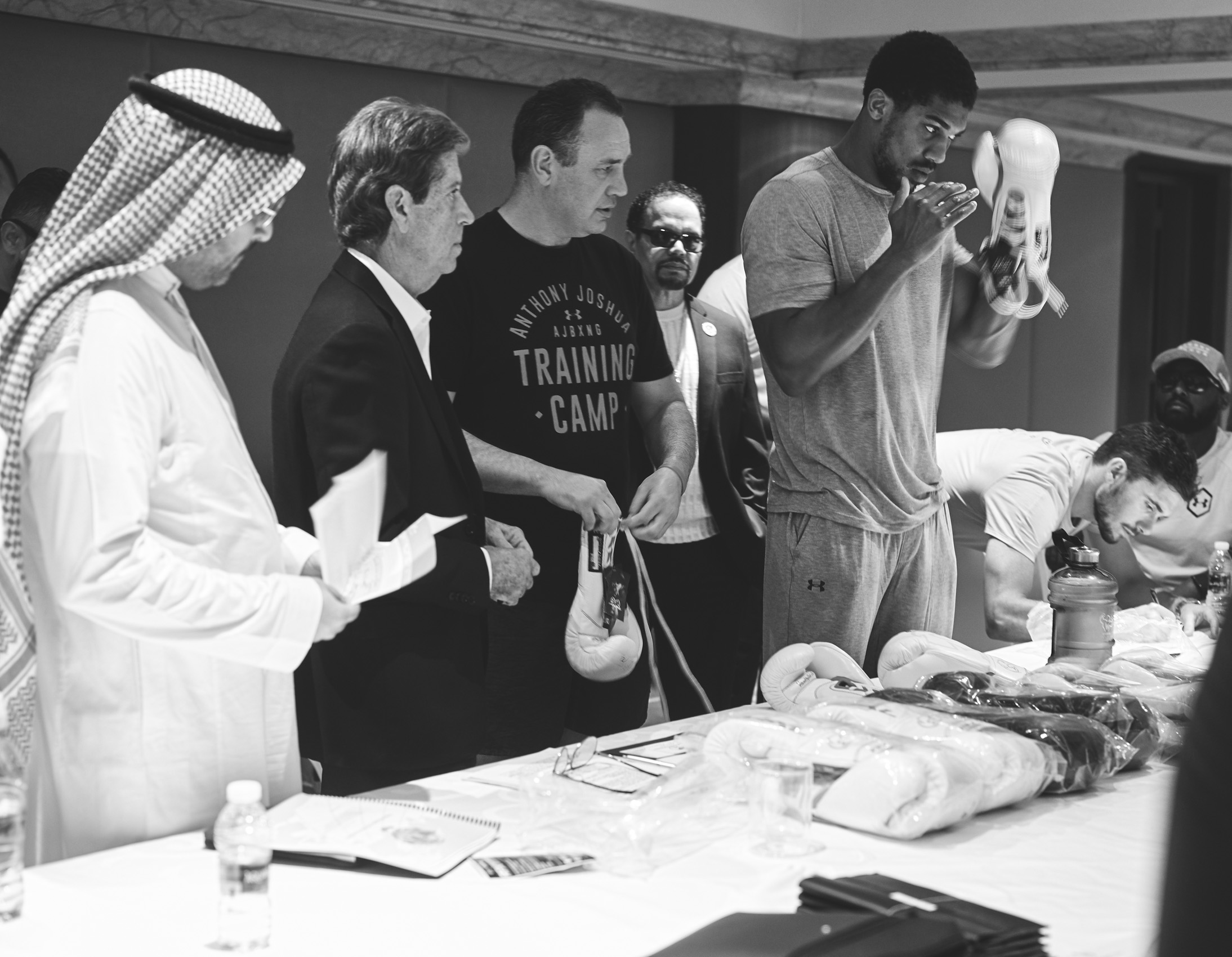 Anthony Joshua Behind The Scenes BTS Rules Meeting  Check Gloves © Mark Robinson Photographer Matchrrom Boxing 2019.